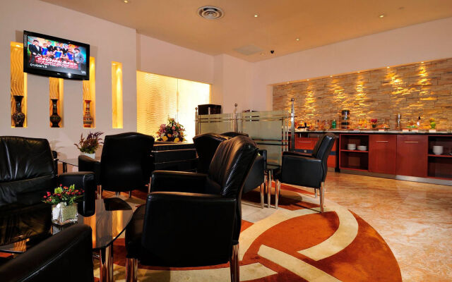 Parkcity Everly Hotel