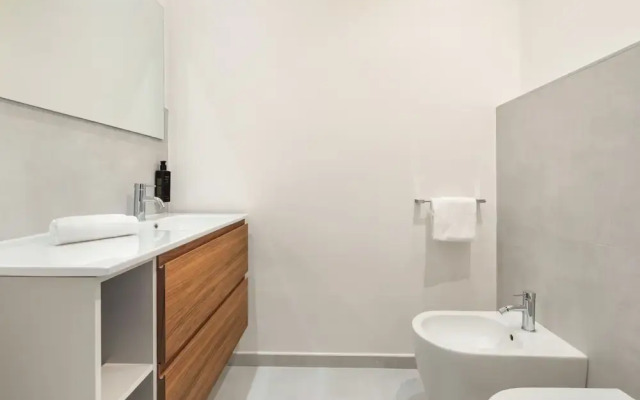 Vatican Beautiful 2Br Apartment With Terrace