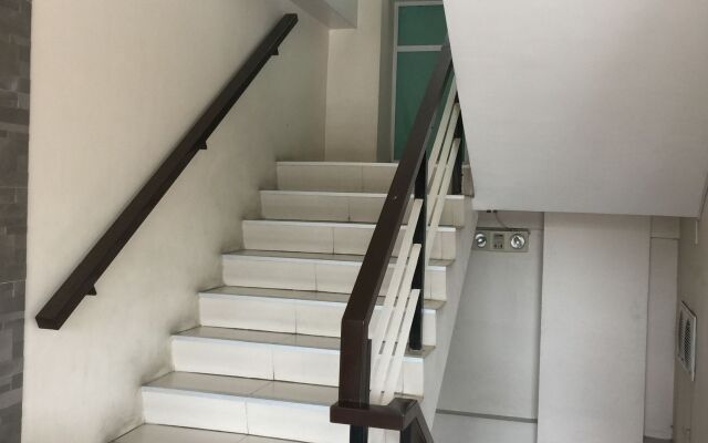 Canberry Hotel