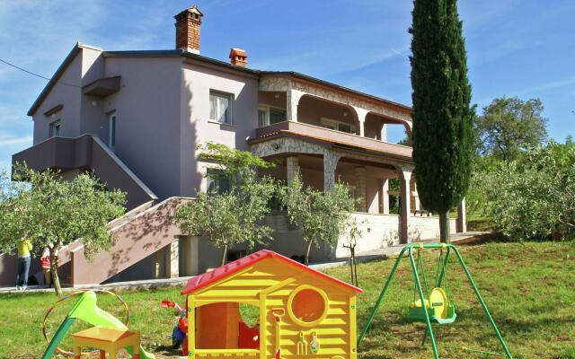 Apartment in Krnica Near Beach & BBQ