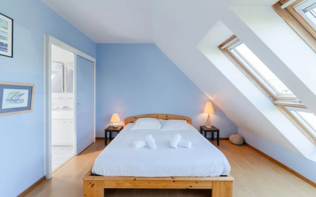 Family Home 2 Steps From the Beach