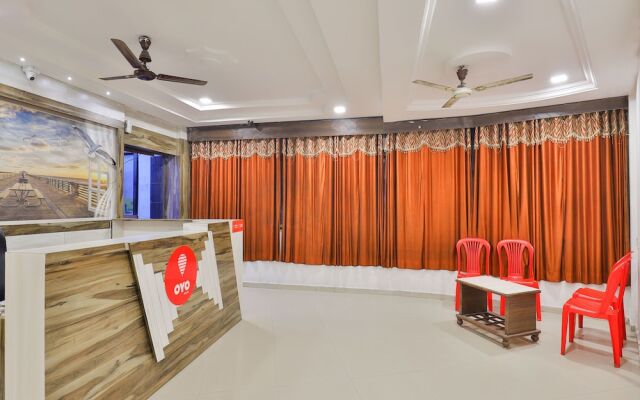 OYO 13141 Aniket Inn
