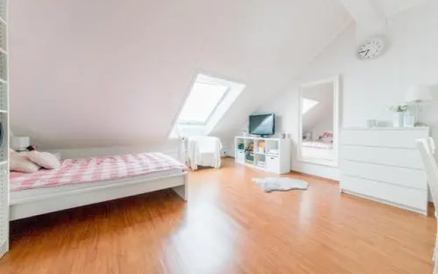 4 Private Single Rooms (5652)