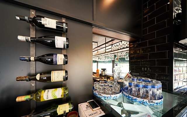 Lara Suite’s Apart Hotel