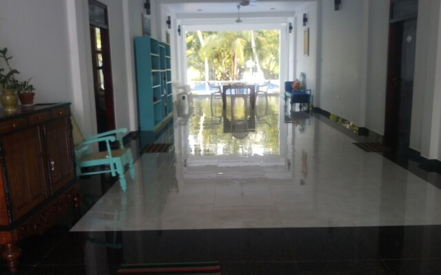 Mangroven River View Hotel