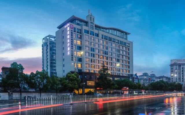 Galactic True Home Hotel