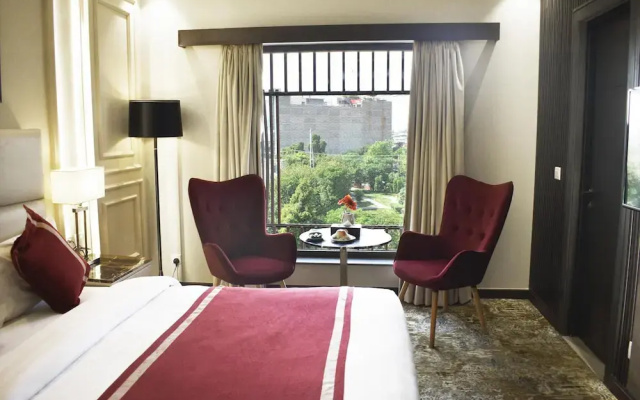 Best Western Plus Grand Hotel Multan