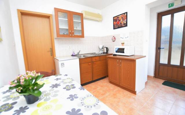 Apartments and Room Marija