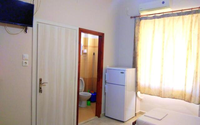 Rooms-Studio Anagnostou