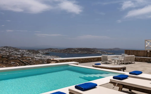 Mykonos Divino