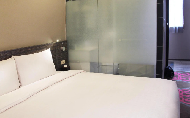 Capital Hotel Songshan