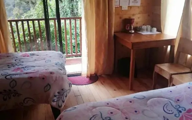 Miriam's Quetzaly lodge