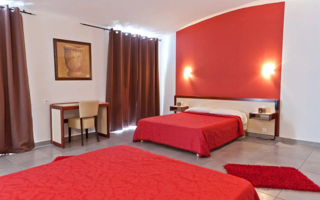 Riviera Hotel