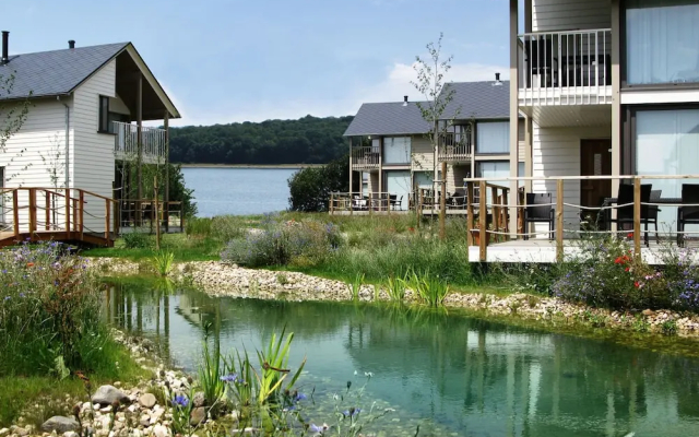 Comfortable Villa With Stove, Located in a Lake Area - фото 5