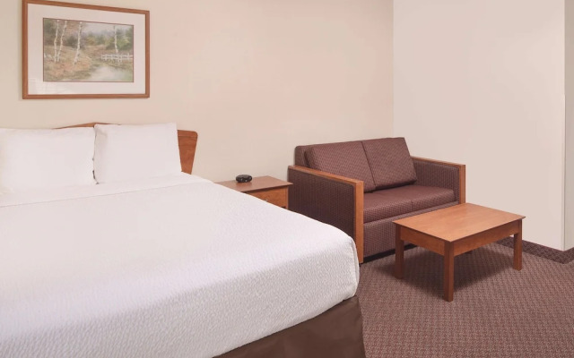 WoodSpring Suites Fayetteville Univ. of Arkansas