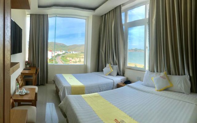 Hoang Yen Canary Hotel – Guest Rooms – Quy Nhon