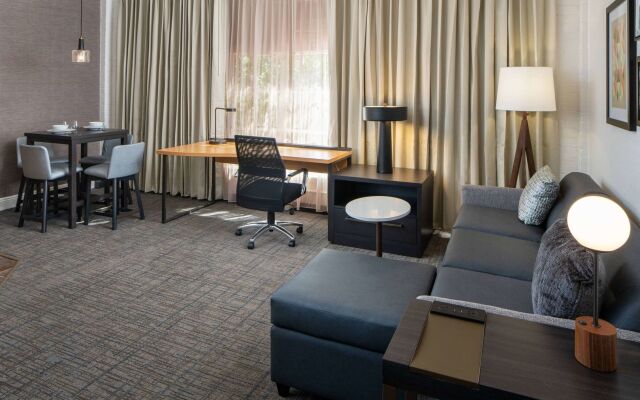 Sonesta ES Suites New Orleans Convention Center