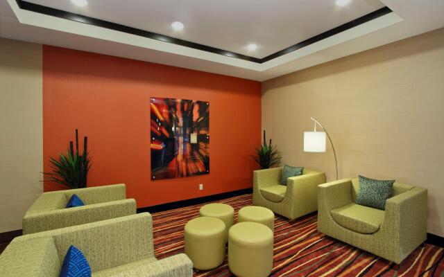 Holiday Inn Express & Suites Houston East - Baytown by IHG