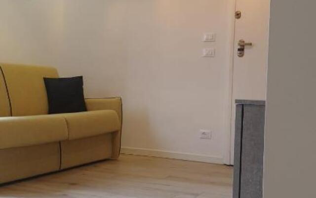 Snc1018 Modern Boutique Apartment