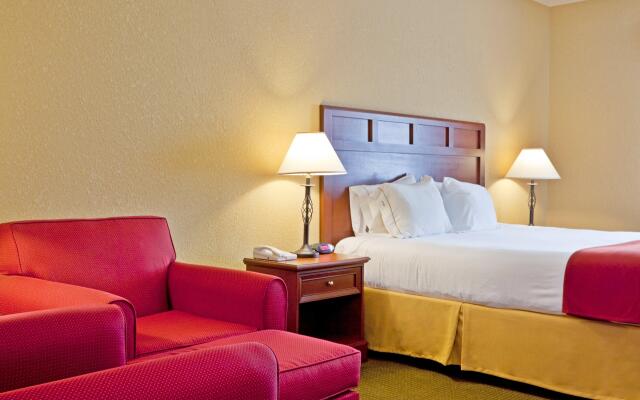 Holiday Inn Express Salado-Belton by IHG