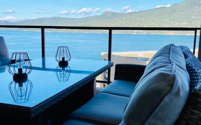 Appartement neuf tout confort en bord de mer