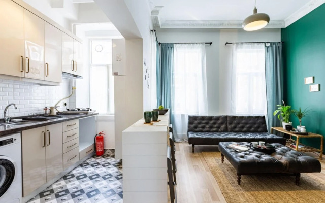 Stylish Flat 5 Min to Taksim Square in Beyoglu