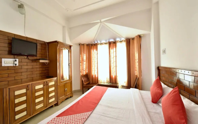 Oyo 12825 Omkara Homestay