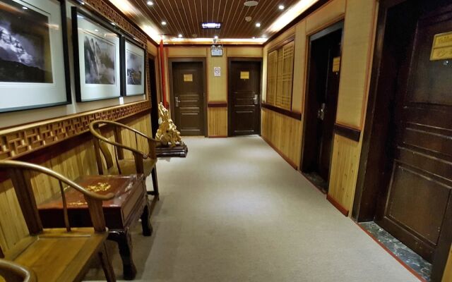 Yangshuo Li River Gallery Lodge