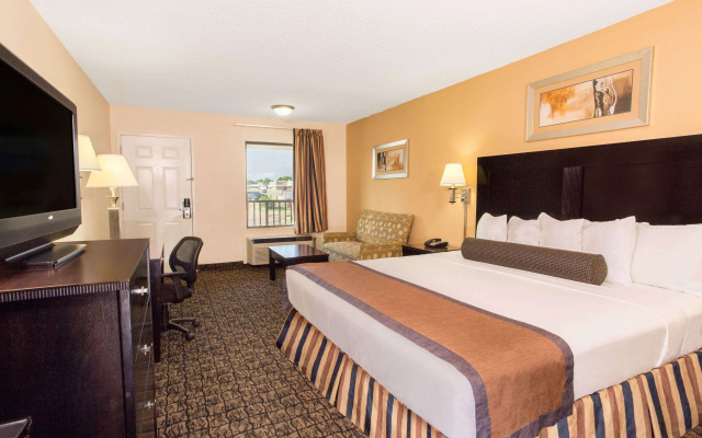 Quality Inn & Suites Monticello