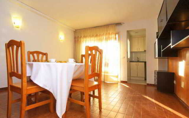 Apartamentos Alboran