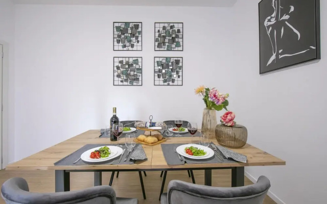 Boutique Apartment 1