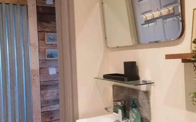 Charming 1-bed Apartment in Hereford