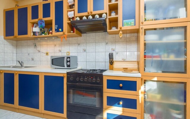 Awesome Home in Duce With Wifi and 3 Bedrooms