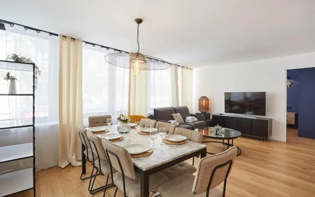 Sublime 3 Bedroom Flat Batignolle Montmartre