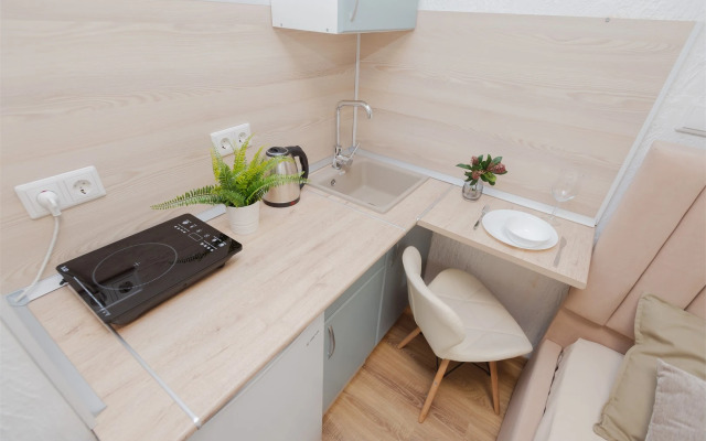 AHause на Малышева 104