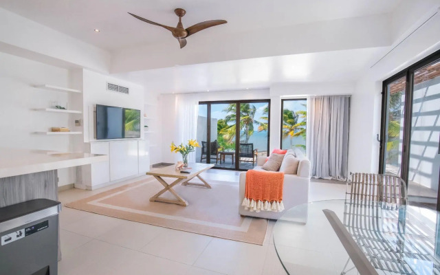 Hodges Bay Resort & Spa, an HQ Luxury Resort & Residences