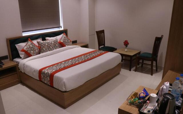 Hotel Mayra Grand By Mayra Group Of Hotels