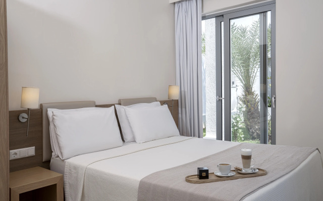 Maritimo Beach Hotel