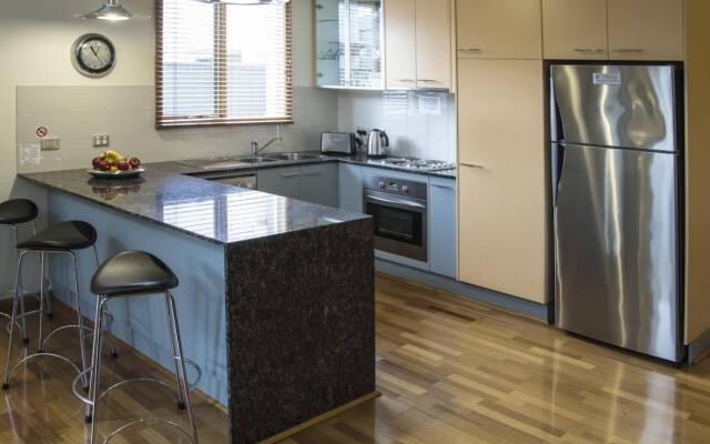 The Lakes Apartments