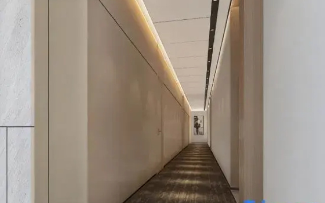 Shirtless E-Gaming Esports Hotel