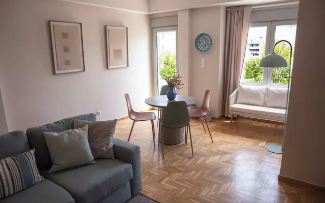 Contemporary Athenian Escape GHH