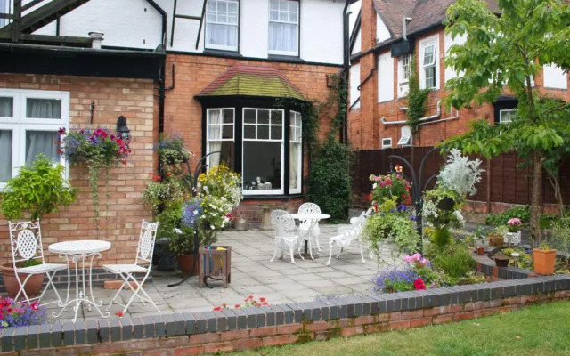 Elmdon Lodge