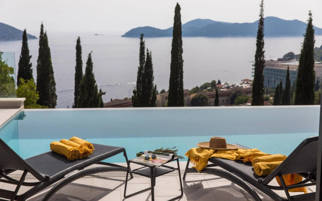 Luxury Villa Helios 5*