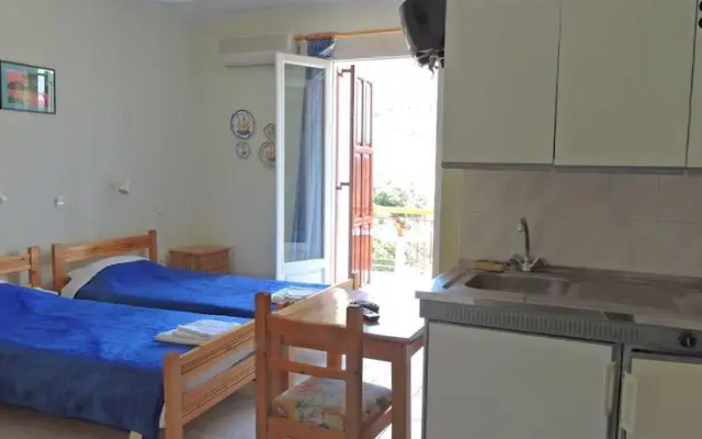 ChiosRoomsMaria