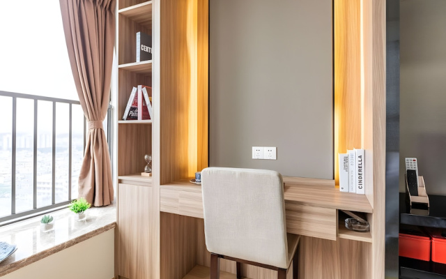 Yazhi Apartment