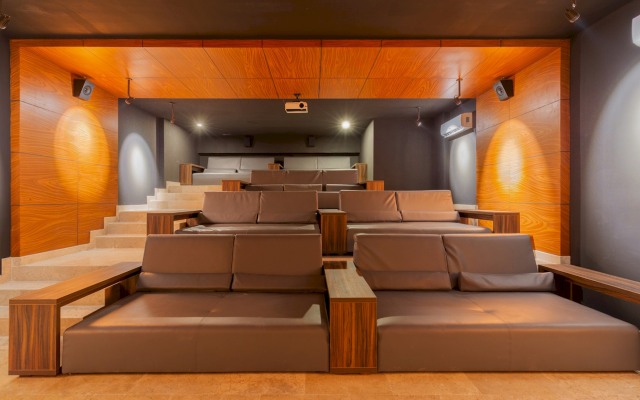 Great 2-Unit-Deal | Amazing Rooftop Terrace & Pool | Gym | Sky Bar | Cinema