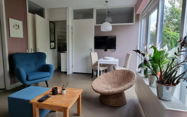 Lovely 1 bedroom with garden bnb