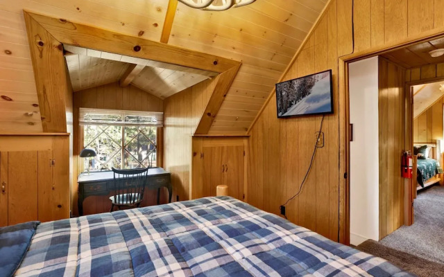 Highland Oaks Retreat #2492