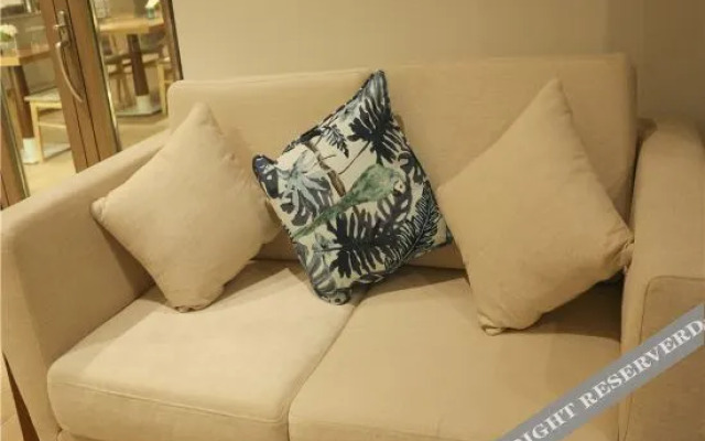 Yuejia Holiday Hotel (Yalong Bay Hehong Holiday Sunshine Branch)