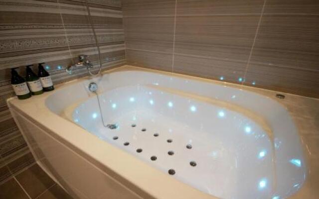 Ulsan Seongnam-dong Hotel Marr